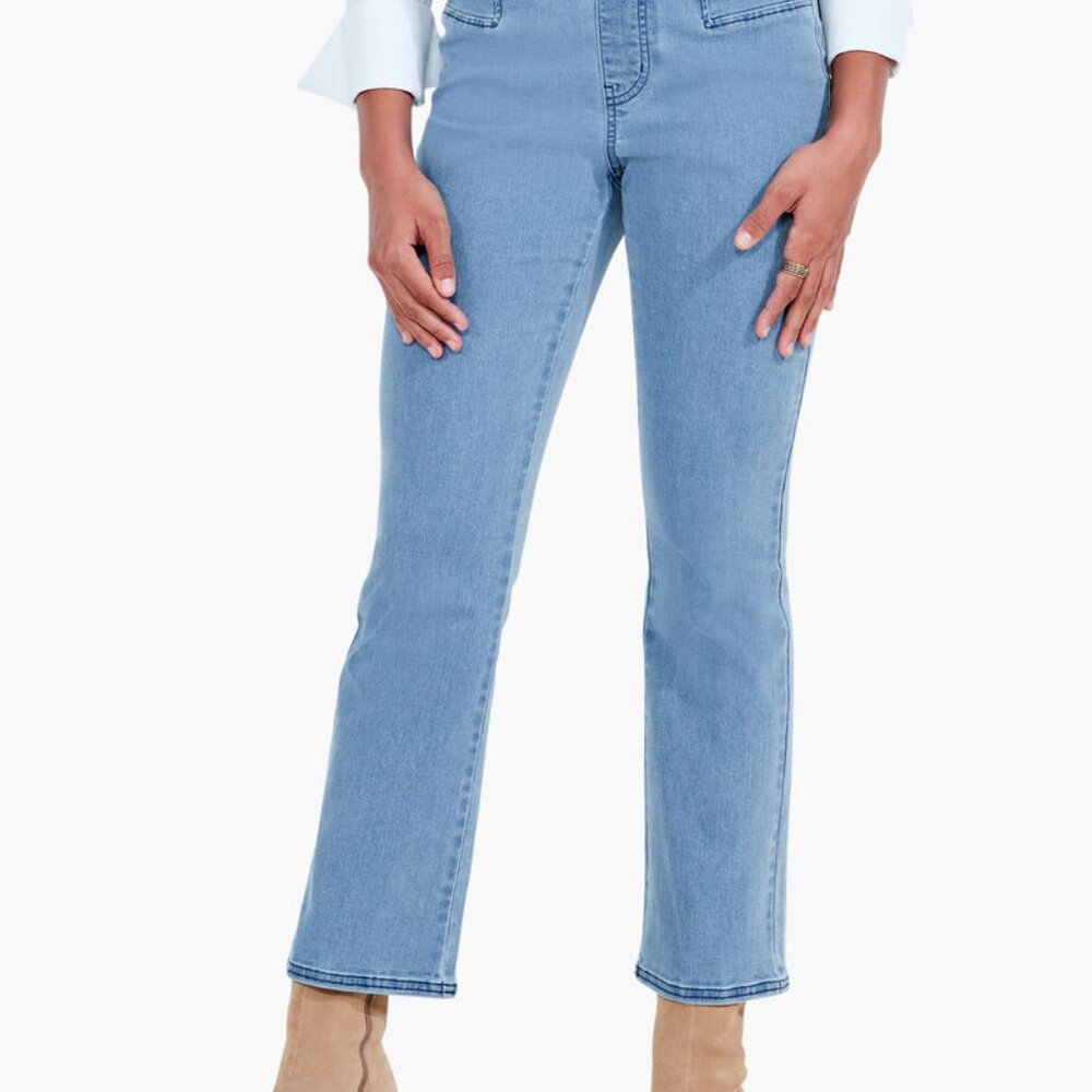NWT Nic+Zoe Pull-On All Day Demi Boot Cut Jeans, Blue Haze - Size 8